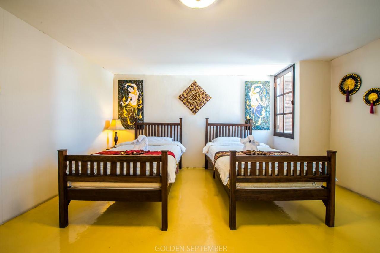 Relax@Wualai Hotel Chiang Mai Buitenkant foto